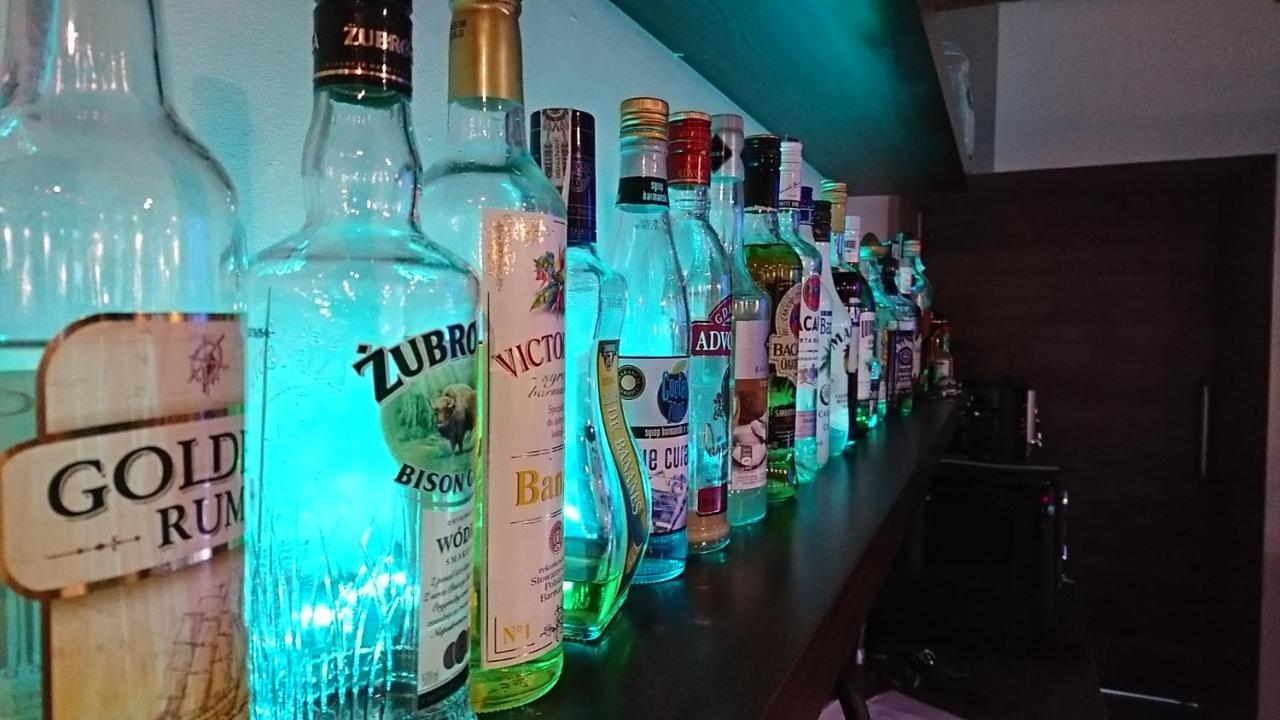 루드비코비체 클로드즈키 Restauracja Ibiza 아파트 호텔 외부 사진